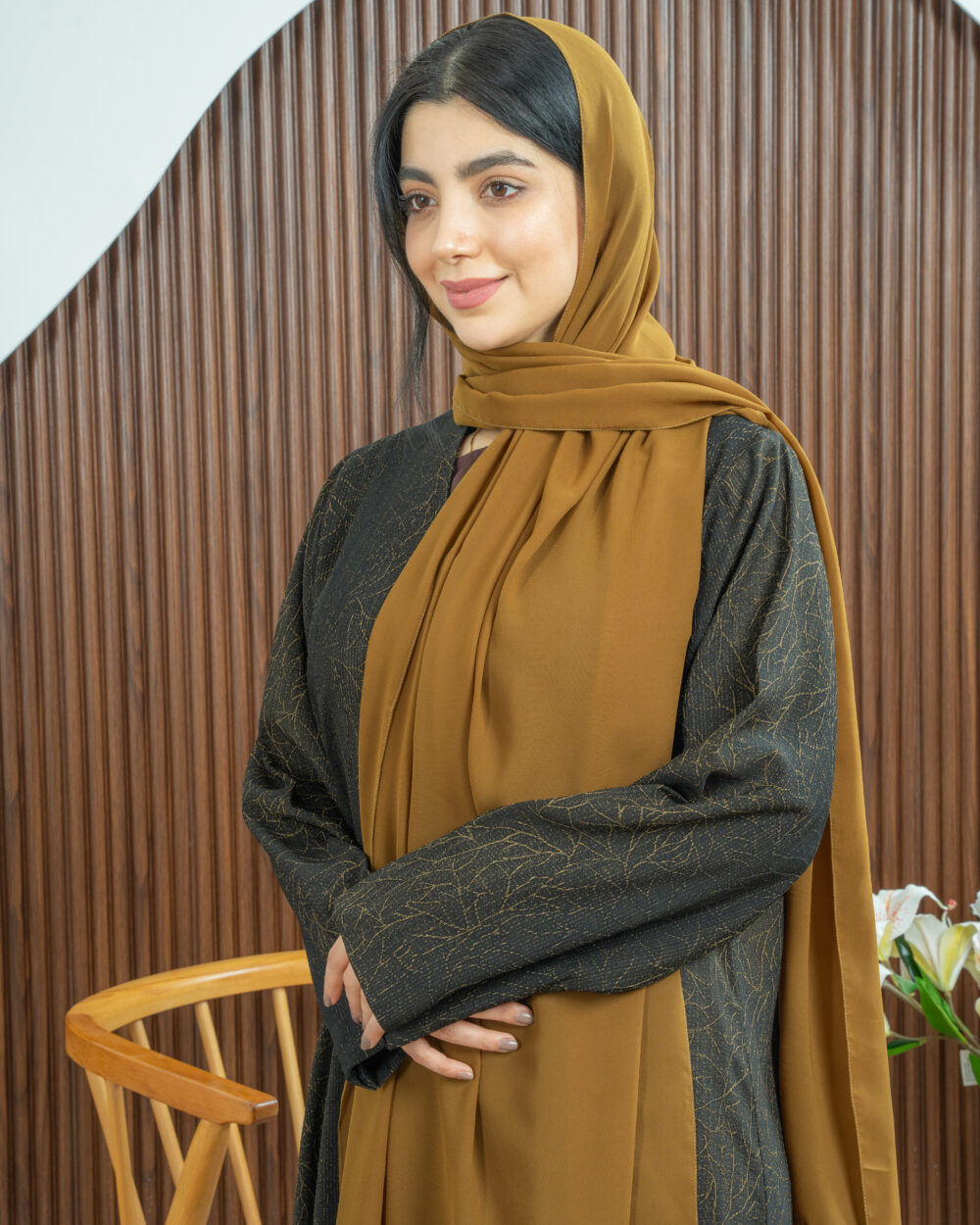 golden shed Abaya