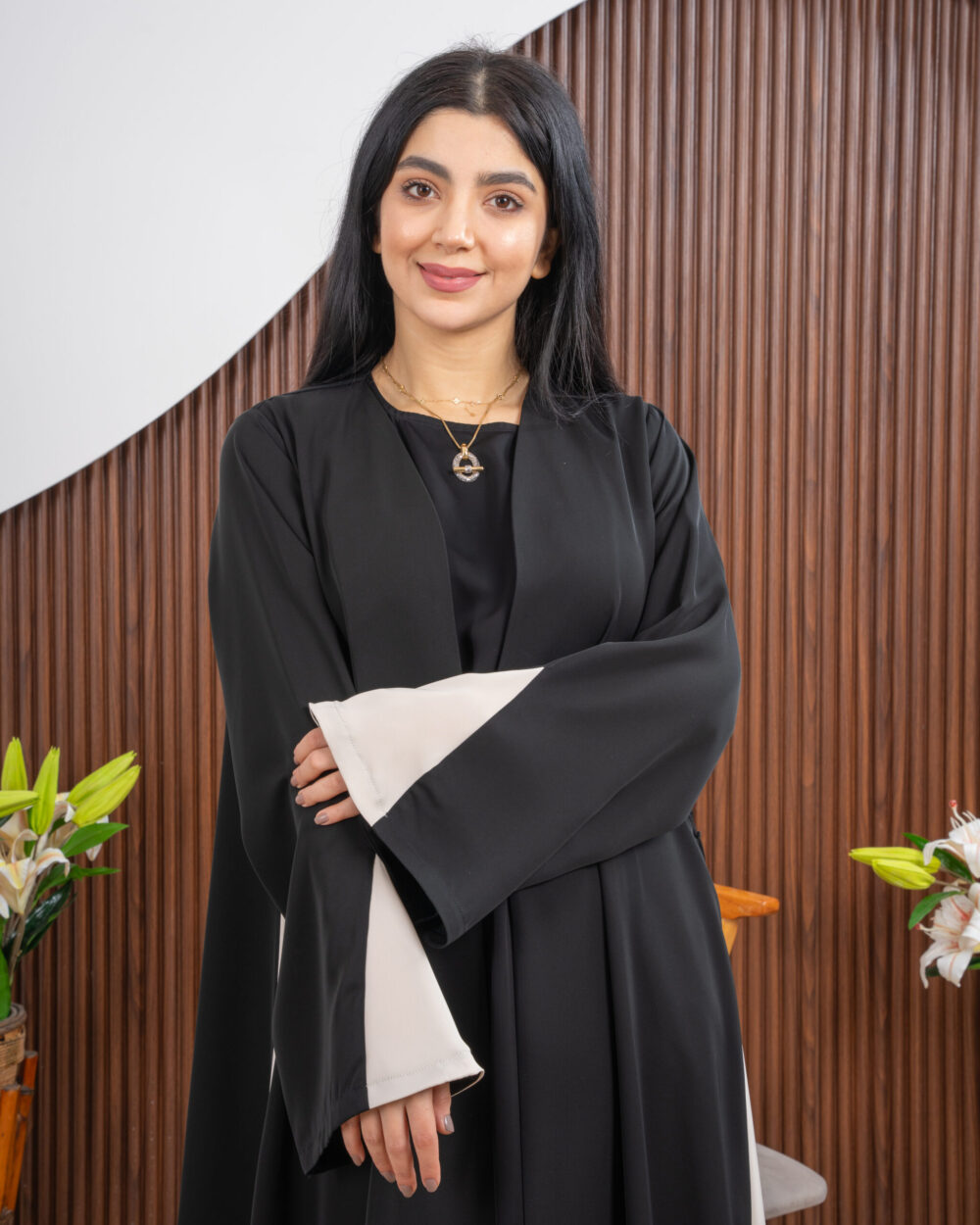 Nidha black abaya - Image 3